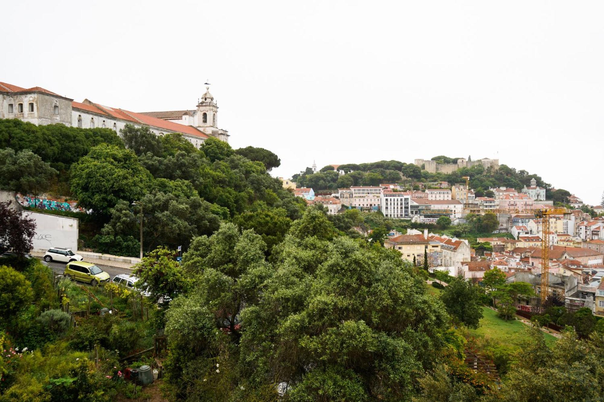 Unique Stylish House In Beautiful Graca Lissabon
